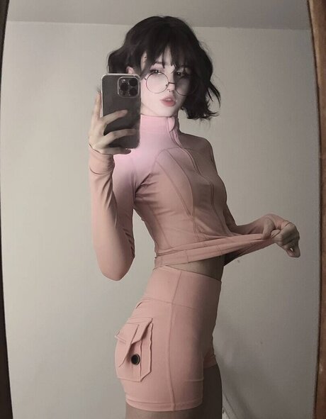 devisuka ポルノスター 独占 写真