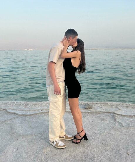 shir vaturi 無料モデル 写真