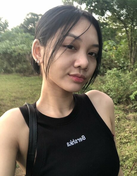 レズビアン ストラップオン OnlyFans ホットヌード ギャラリー