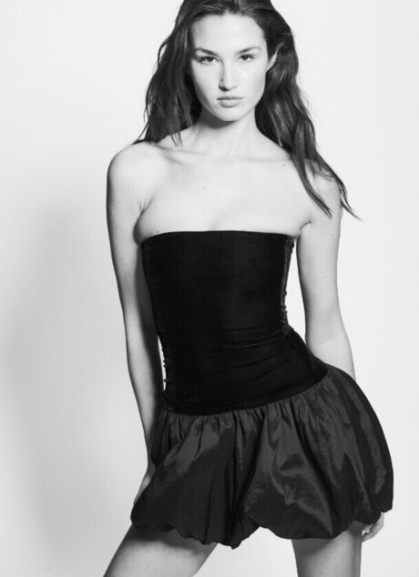 興奮した熟女OnlyFans ホットxxx 画像