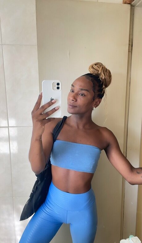 Lua Castro 完璧なモデル 写真