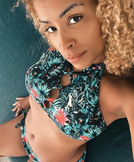 Diana Schneider セックスモデル 写真