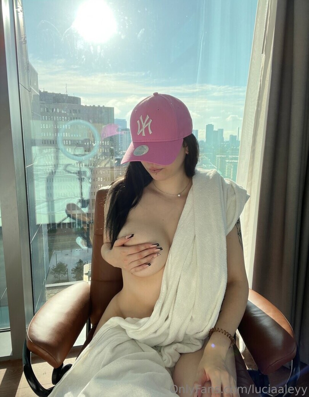 ニューハーフ ドミナトリックス OnlyFans ホットポルノ 写真