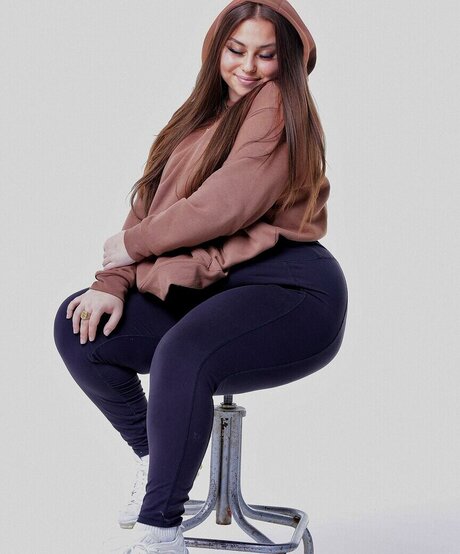 アマチュアペッギングOnlyFans ヌード 写真