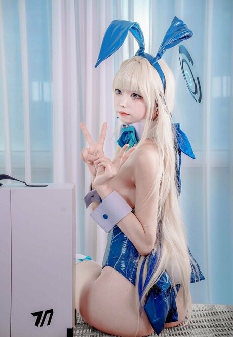 ニューハーフ 熟女 OnlyFans ヌード 写真