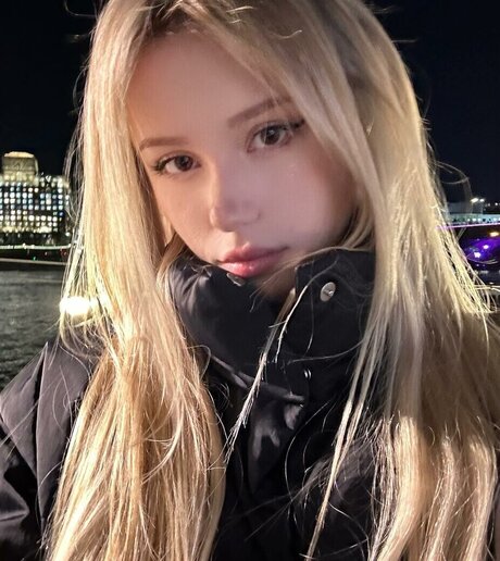 Kitty Mae ポルノモデル 写真