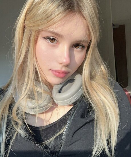 Kitty Mae 完璧なモデル 画像