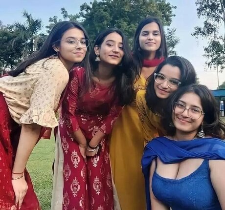 Jiyalicioux エロティックなスター ギャラリー