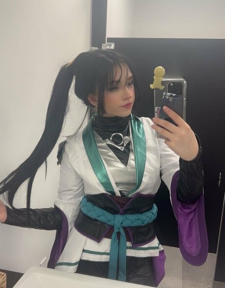 フェムボーイアジアンOnlyFans 美しいヌード 写真