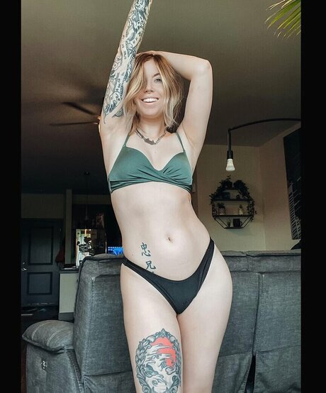 妻のマンコOnlyFans セクシー 画像