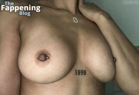 Shania Kraemer エロティックなポルノスター 写真