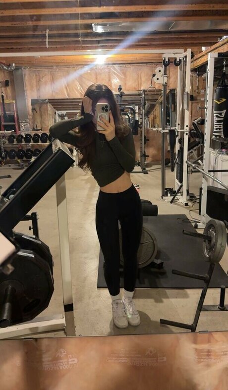 フィットネス熟女OnlyFans セクシーヌード アーカイブ