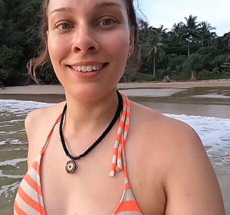 Sabrina Outdoor エロティックなモデル 画像