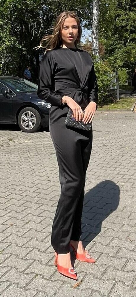 Cheyenne Pahde セクシーなスター ギャラリー