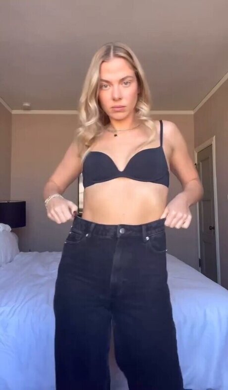 Cheyenne Pahde セクシー女優 写真