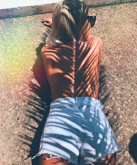 Cheyenne Pahde ポルノスター ホット ギャラリー