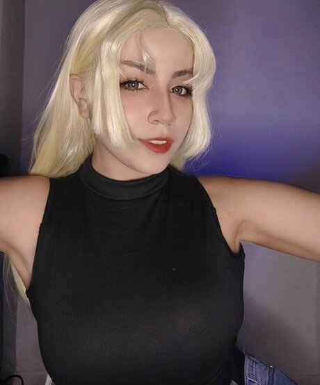 Kattxds 裸のモデル ギャラリー