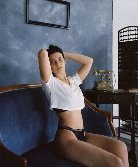 アジア人トゥインクOnlyFans ヌード 画像