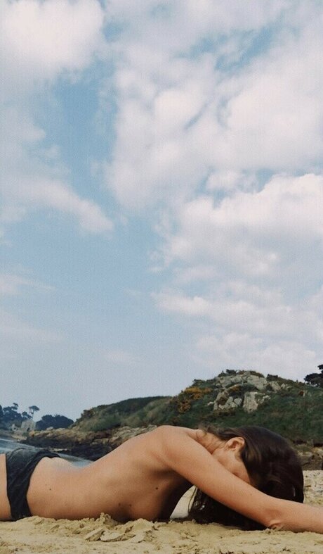 Pauline Serreau 高品質モデル 写真