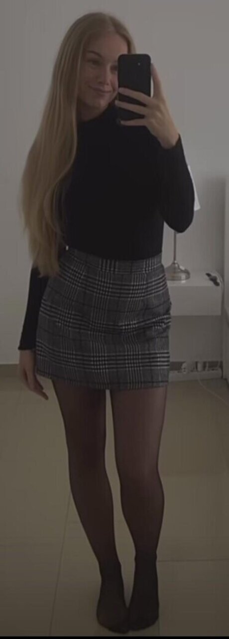 Nadine von relaxASMR 素敵なポルノスター 画像