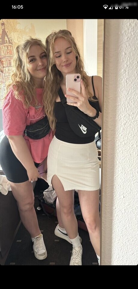 Nadine von relaxASMR かわいいモデル ギャラリー