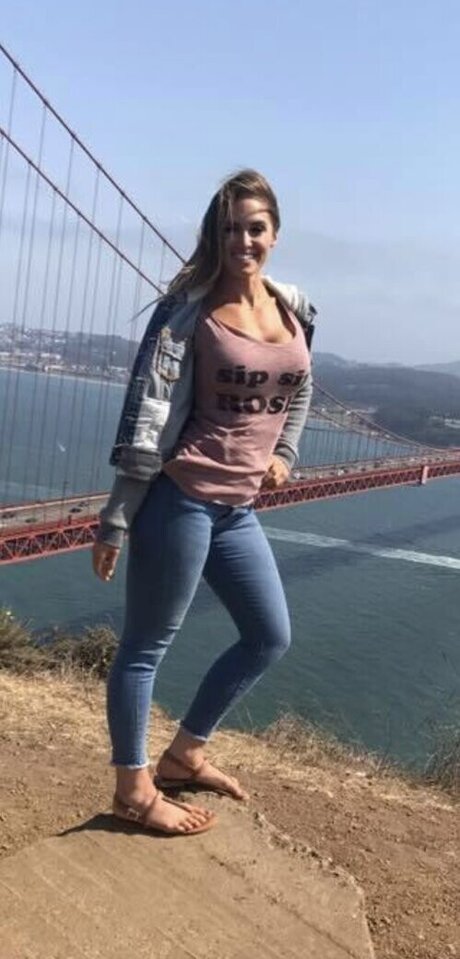 Brittney Touchton ヌード女優 写真