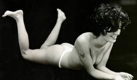 OnlyFansについて話す アートxxx 写真