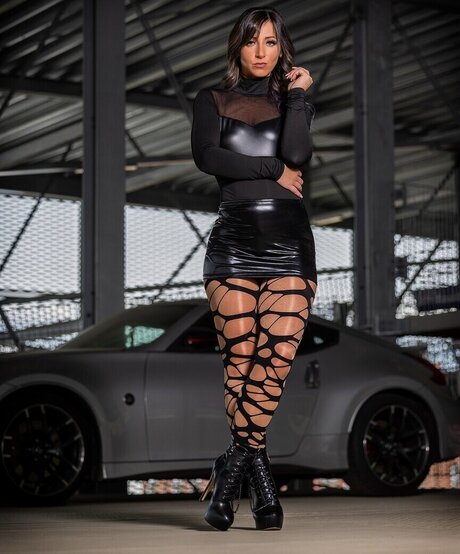 Susann1131 ポルノスター 無料 画像