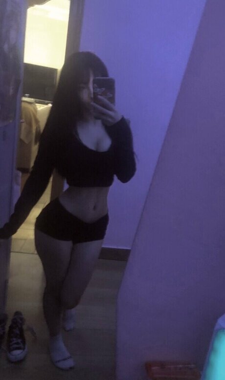 ブルネットのPOV OnlyFans ポルノグラフィック 写真