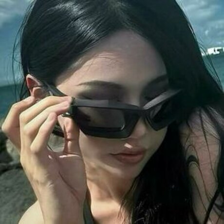 Trannyrudie ポルノモデル 画像