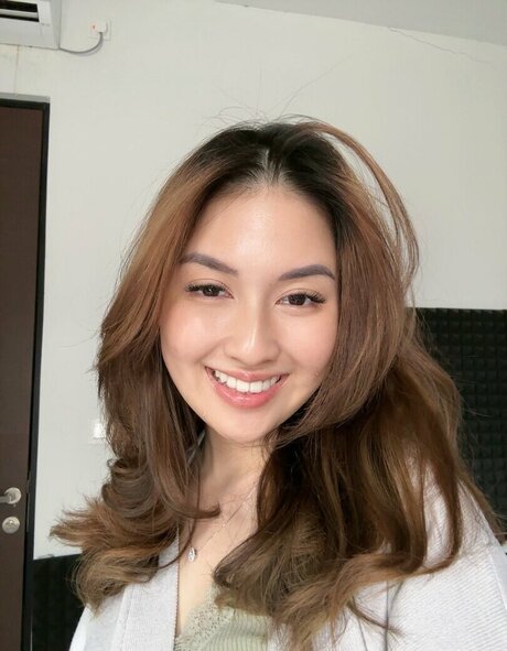 Swansage ポルノスター ヌード 写真