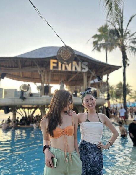 Swansage エロティック女優 画像