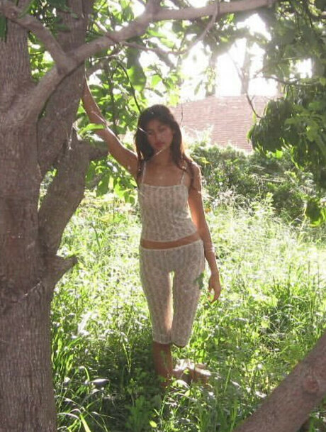 Meeya Dugied セックスモデル 写真