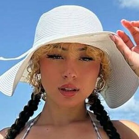 Lizziefreakz アートスター 写真