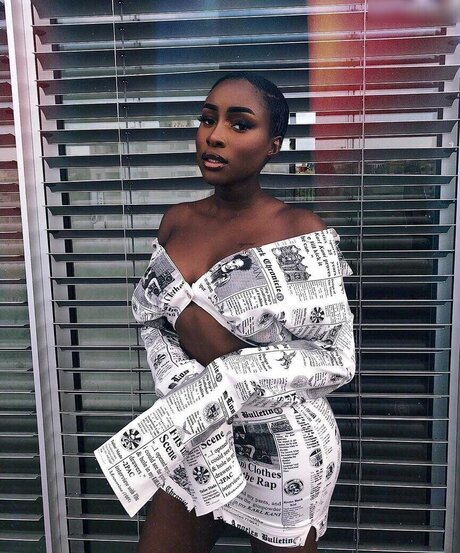 Sandra Lambeck 高品質モデル 写真