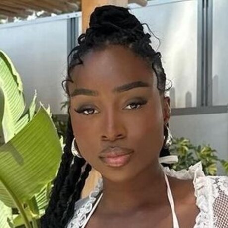 Sandra Lambeck HDモデル 画像