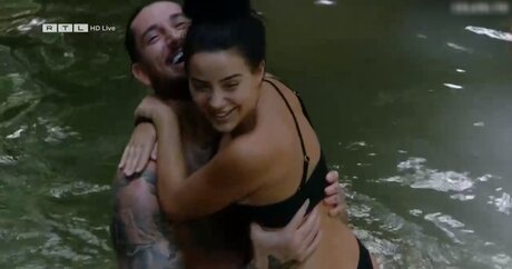 曲線美の赤毛OnlyFans HD 画像