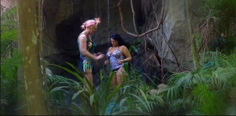 Ich bin ein Star Holt mich hier raus_ セクシーモデル 写真