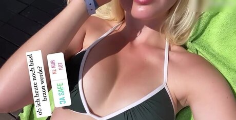 Jellina ポルノスター トップ 写真