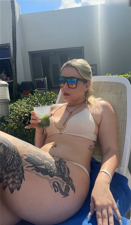 Die Meedtis かわいいポルノスター アーカイブ