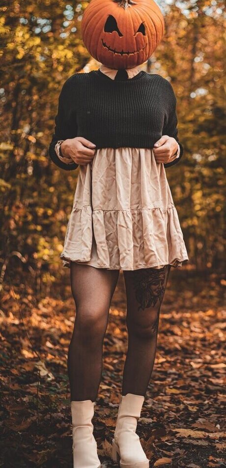 客室乗務員 OnlyFans 美しい裸 画像