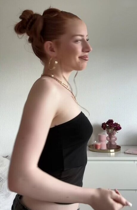 Annika eks アートモデル 写真