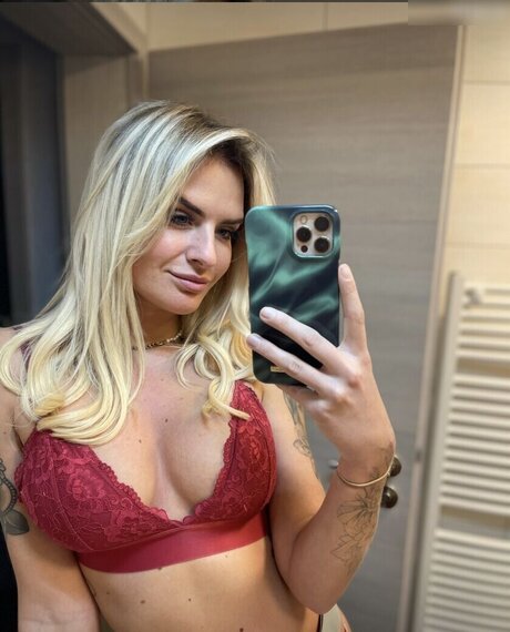 69フェラチオOnlyFans 無料セクシー 写真