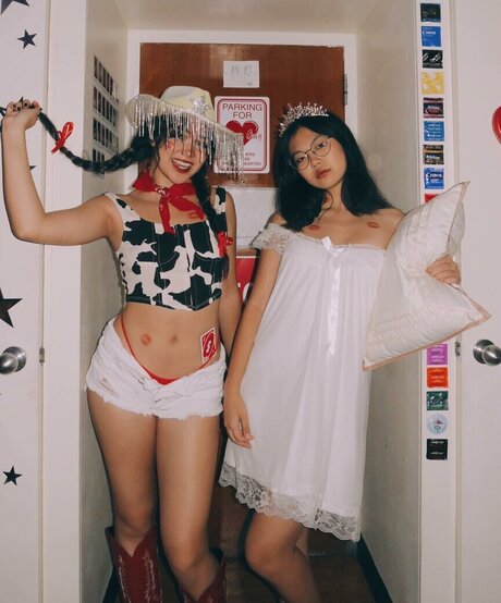 トゥワークオンリーファン セクシー ギャラリー