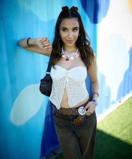 Sara Esp sito ヌードモデル 写真