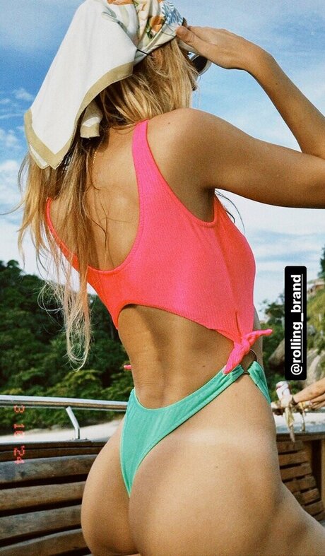 Michelle Batista ヌードモデル 写真