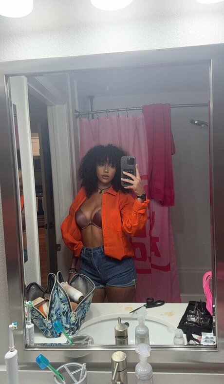 Megan Botnick ホットスター ギャラリー