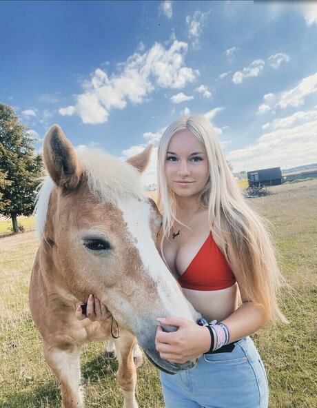 本物の熟女OnlyFans 美しいポルノ 写真