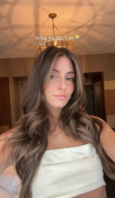 Carla Bezanson 無料スター アーカイブ