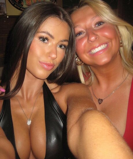 巨乳のマンコOnlyFans ポルノ ギャラリー